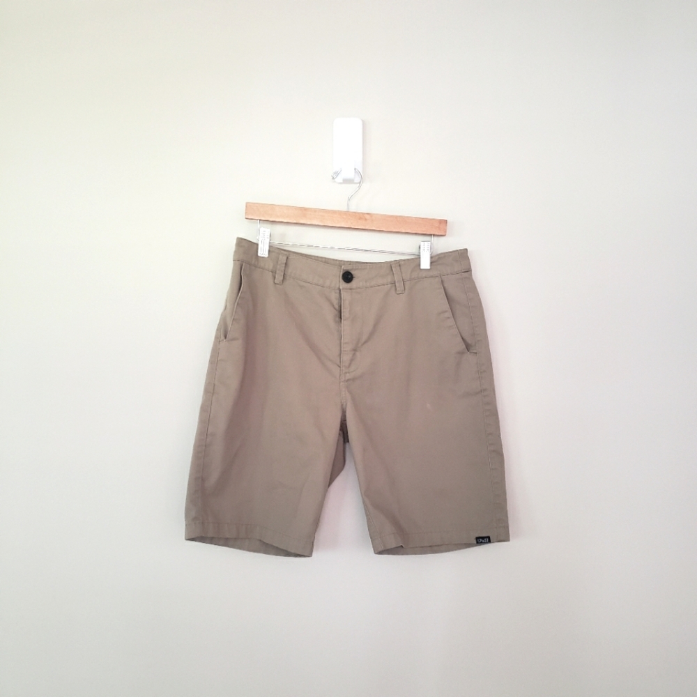 17th St Surf Shop Shorts - 32 Waist